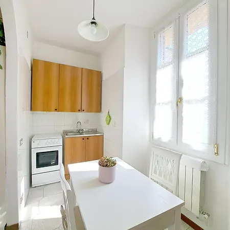 Casa Paola Con Garage Комо